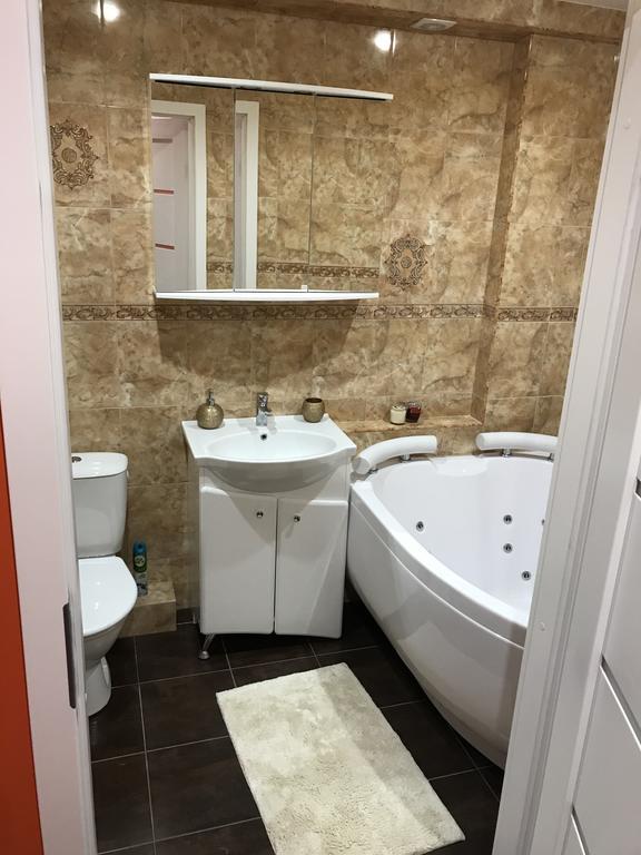 Trumpalaike Buto Nuoma Rokiskyje Su Jacuzzi Rokiskis Dış mekan fotoğraf